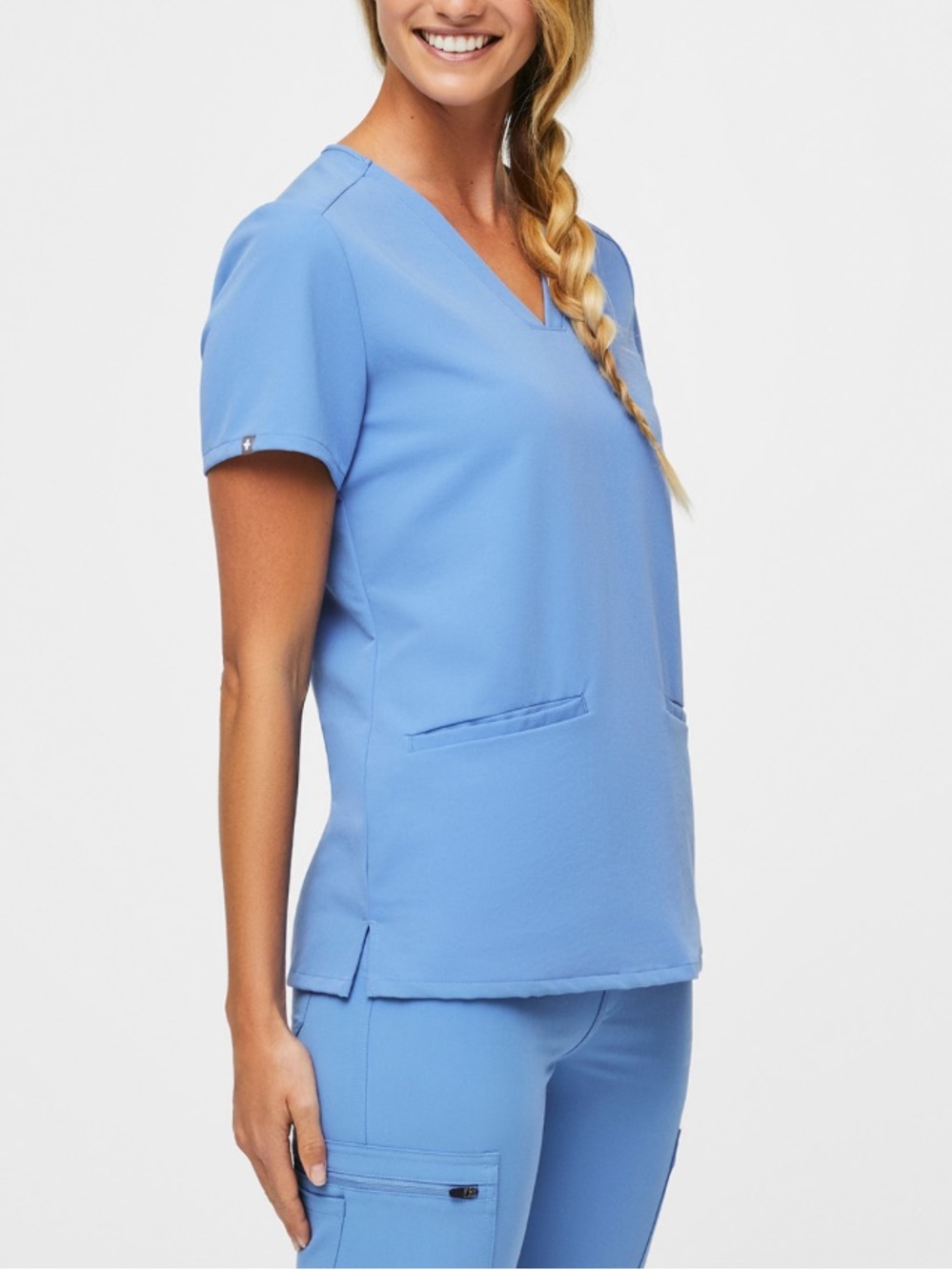 Figs Casma V‑Neck Scrub Top in Ceil Blue